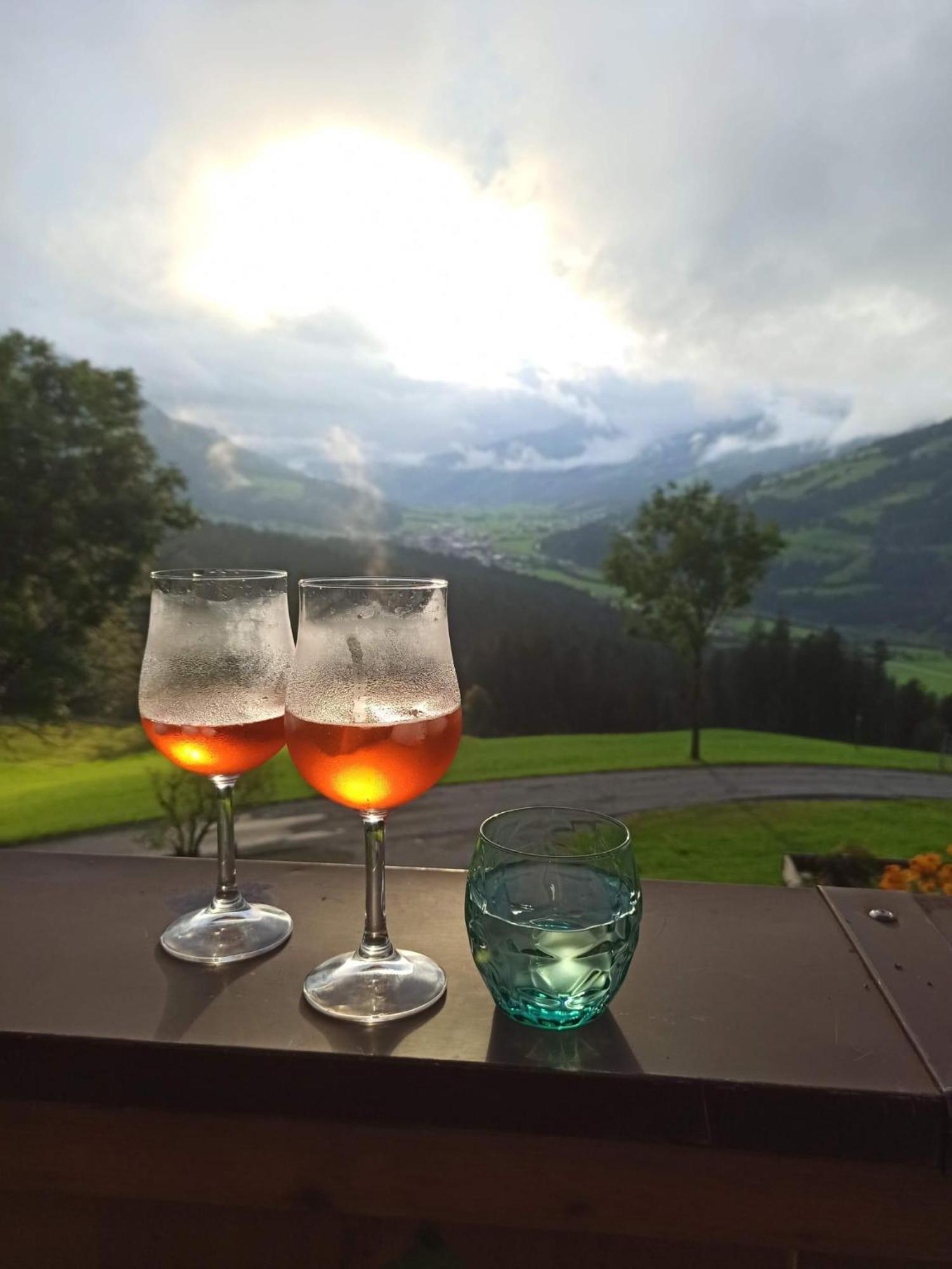Hahnenkammblick Kitzbühel Exterior foto