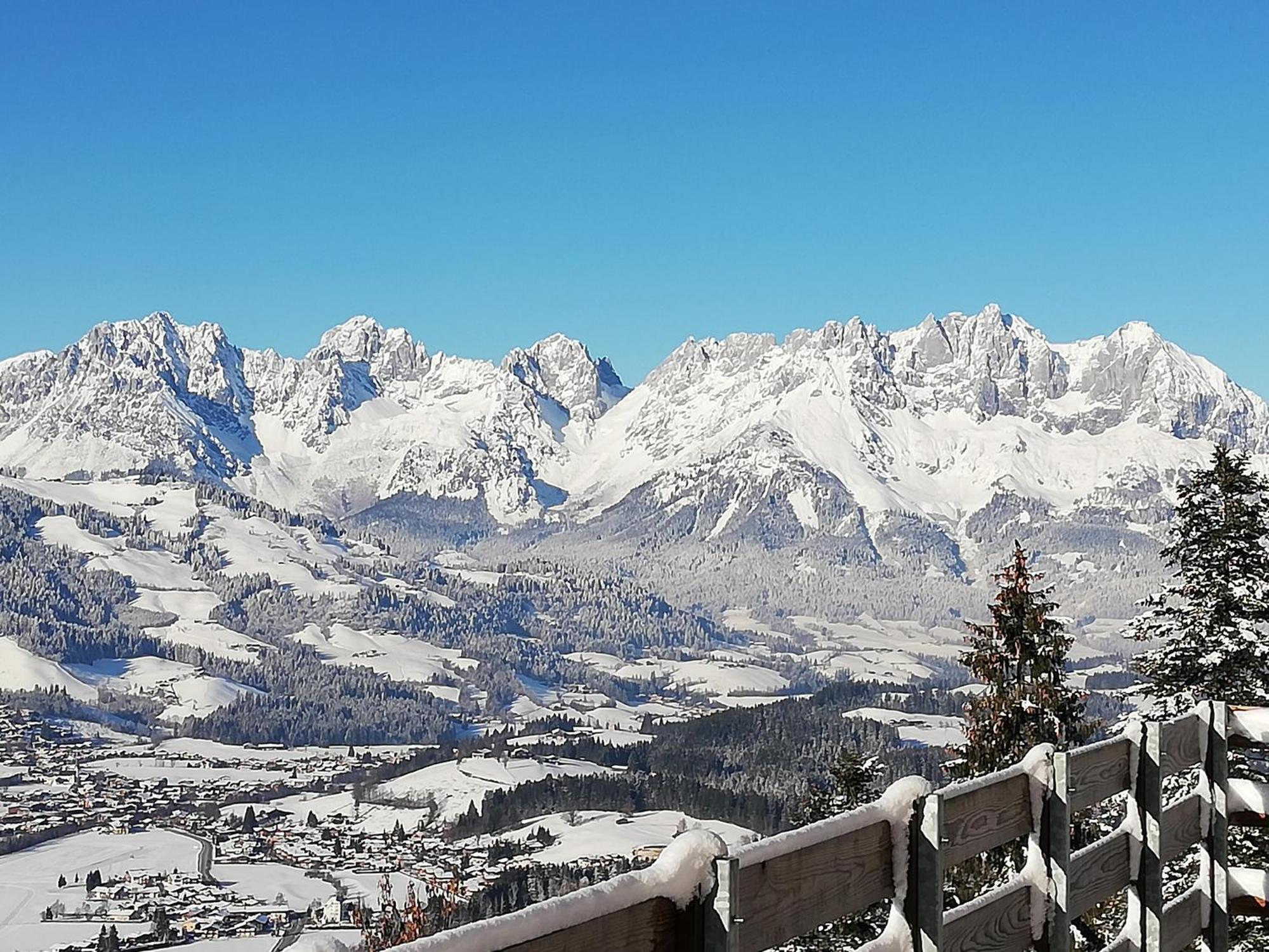 Hahnenkammblick Kitzbühel Exterior foto